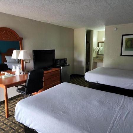 Americas Best Value Inn Elizabethtown Buitenkant foto