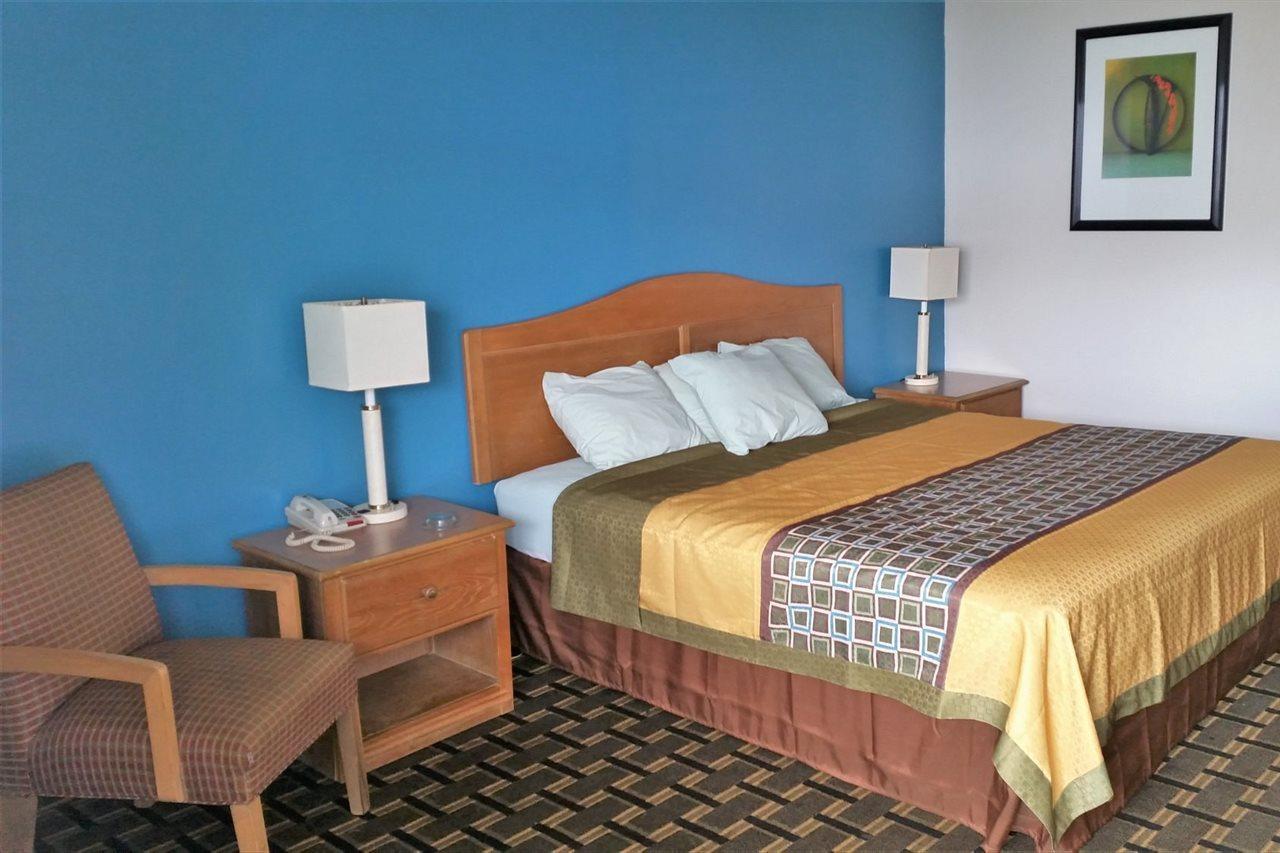 Americas Best Value Inn Elizabethtown Buitenkant foto