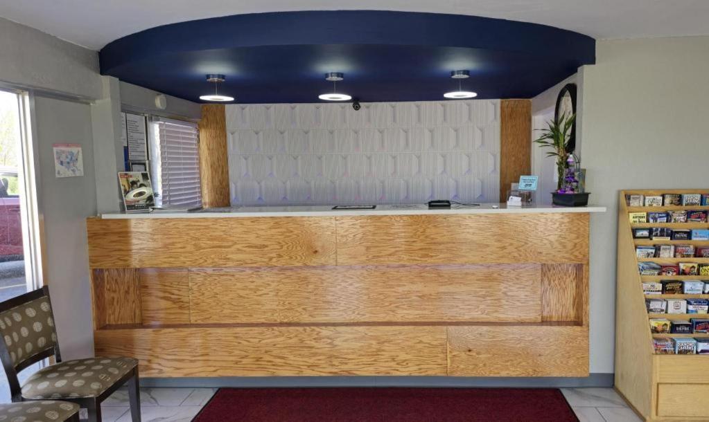 Americas Best Value Inn Elizabethtown Buitenkant foto